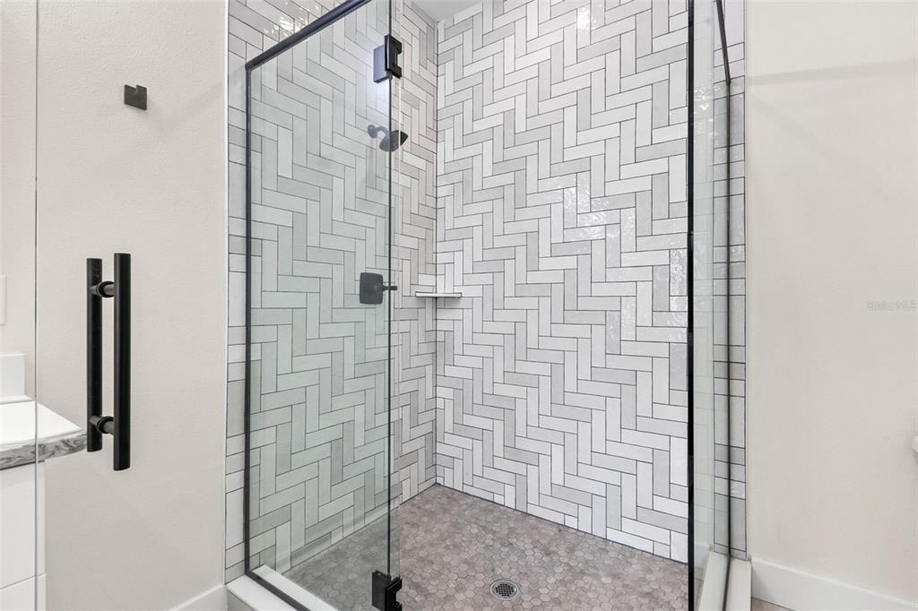 121 E Warren Ave #121-3 - Photo 5 of 32