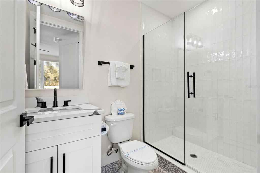 121 E Warren Ave #121-3 - Photo 6 of 32