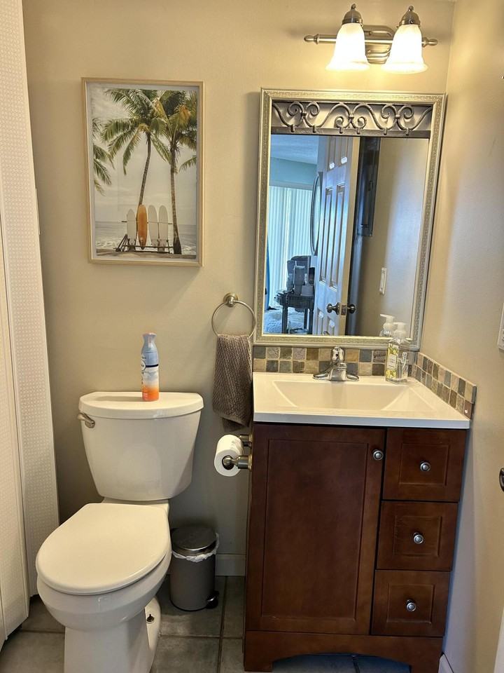 274 Seabreeze Cir #274 - Photo 3 of 32