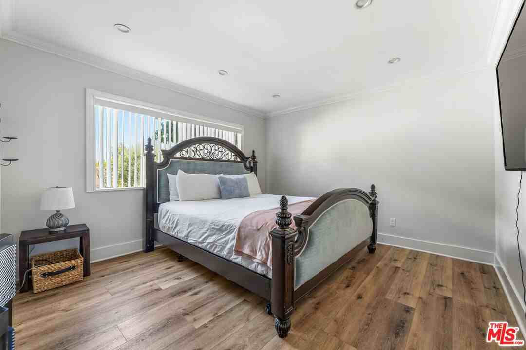 5215 Balboa Blvd #5215-102 - Photo 3 of 23