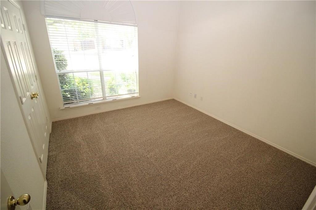 9814 Honeysuckle Dr #9814 - Photo 5 of 27