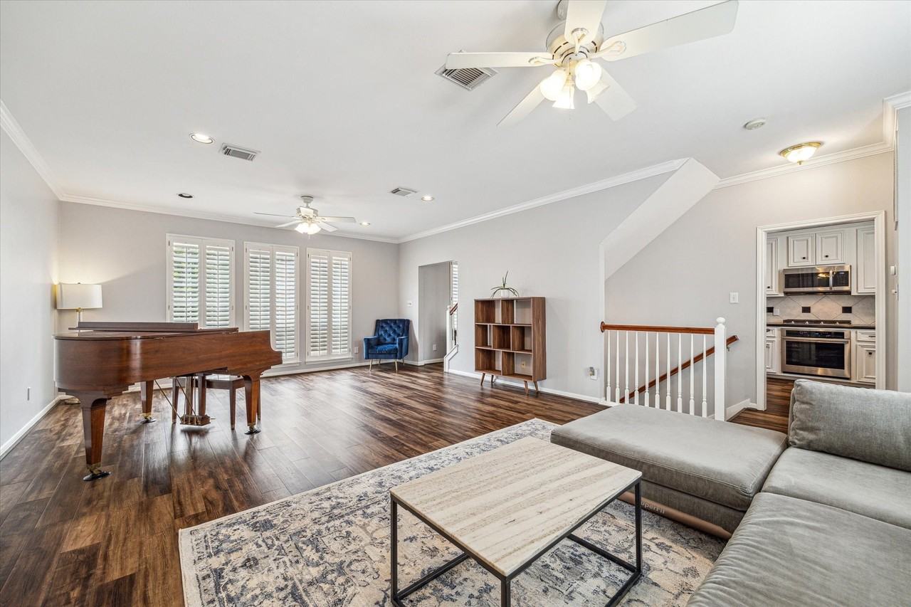 1213 Oneil St #1213B - Photo 2 of 20