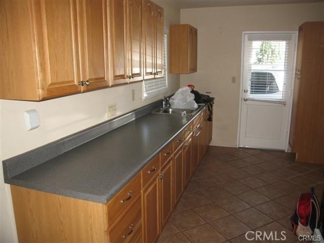 450 Saint Augustine Ave #450 - Photo 3 of 33