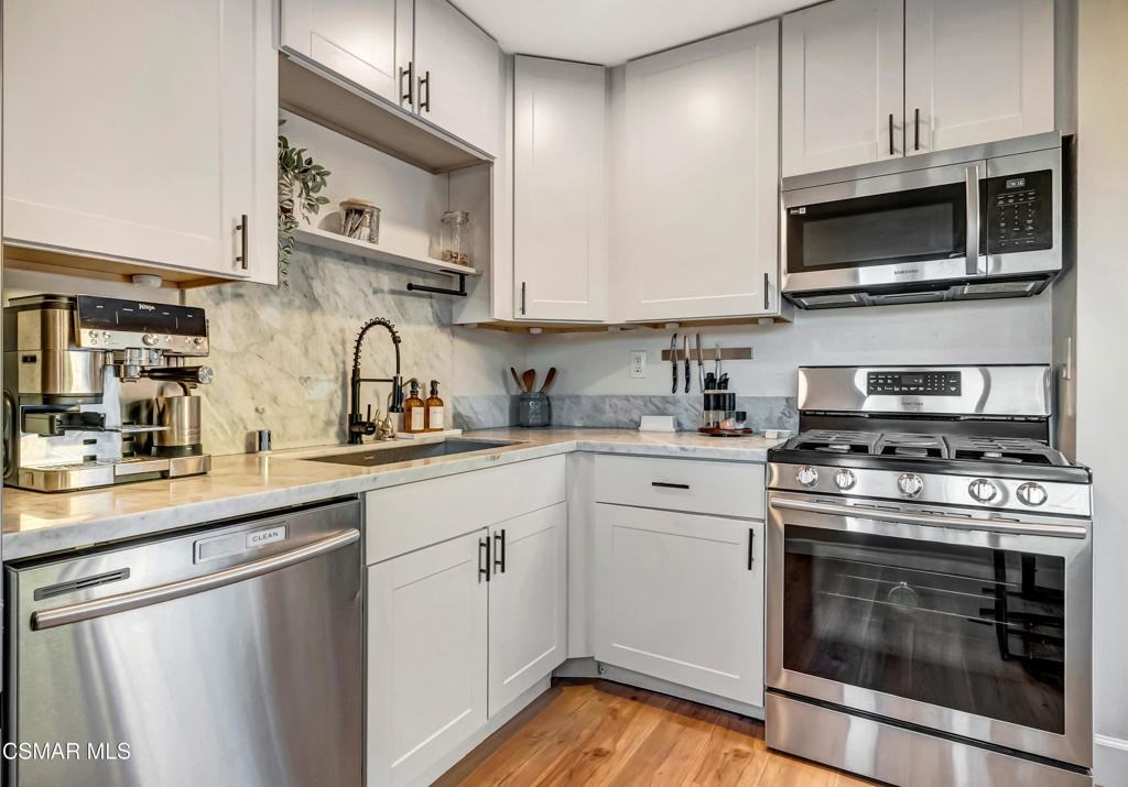 4878 Colony Dr #4878 - Photo 5 of 27