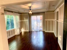 featured image of 220 Palm Pl #220