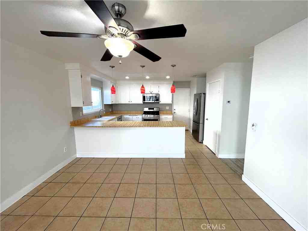 15712 Rolling Ridge Dr #15712 - Photo 3 of 23