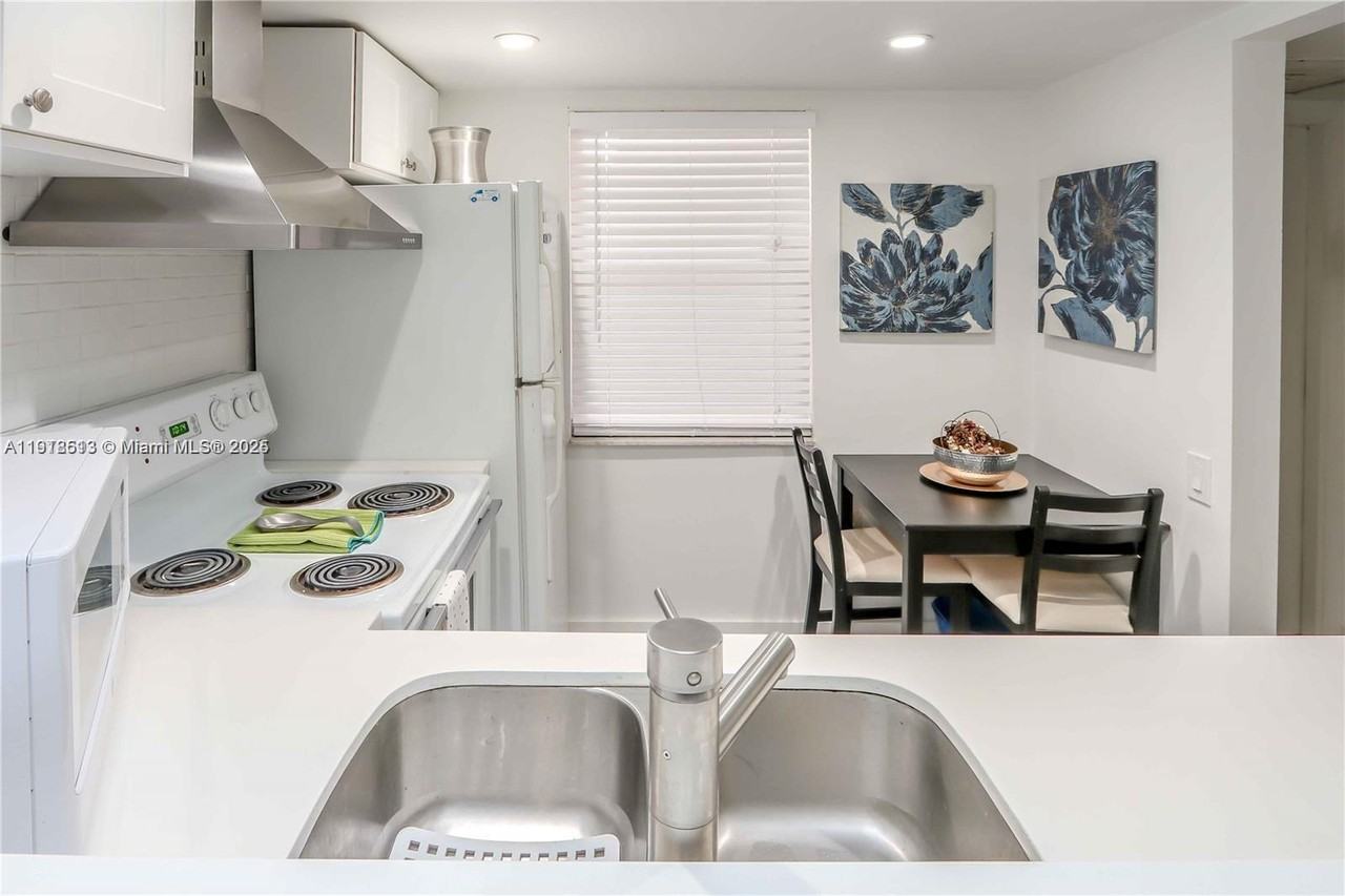 9150 Lime Bay Blvd #9150-212 - Photo 4 of 21