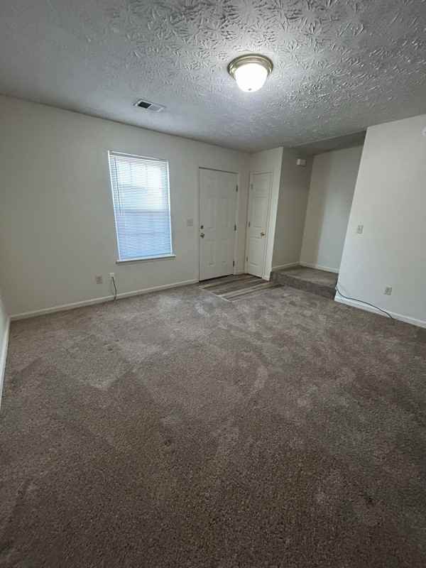 105 Oroark Ave #3 - Photo 2 of 9