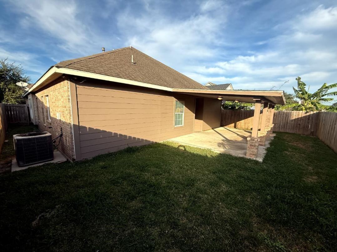 10110 Gil Jr Ln #10110 - Photo 2 of 11