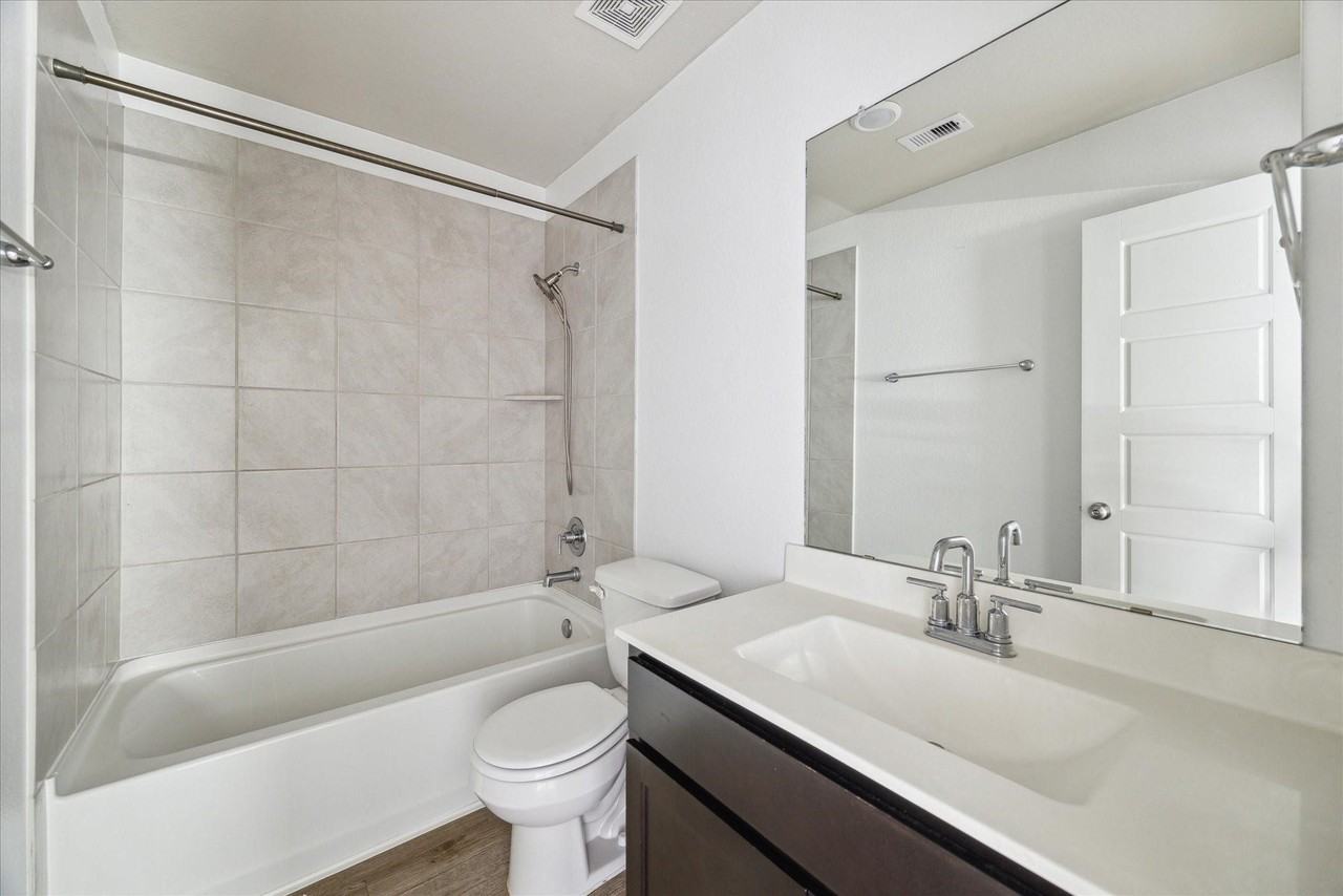 6747 Scarlet Sagebrush Street #6747 - Photo 3 of 15