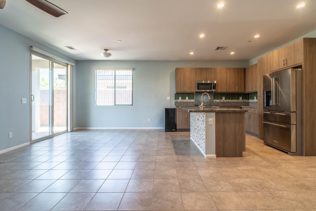 51855 Ponderosa Dr #51855 - Photo 3 of 32