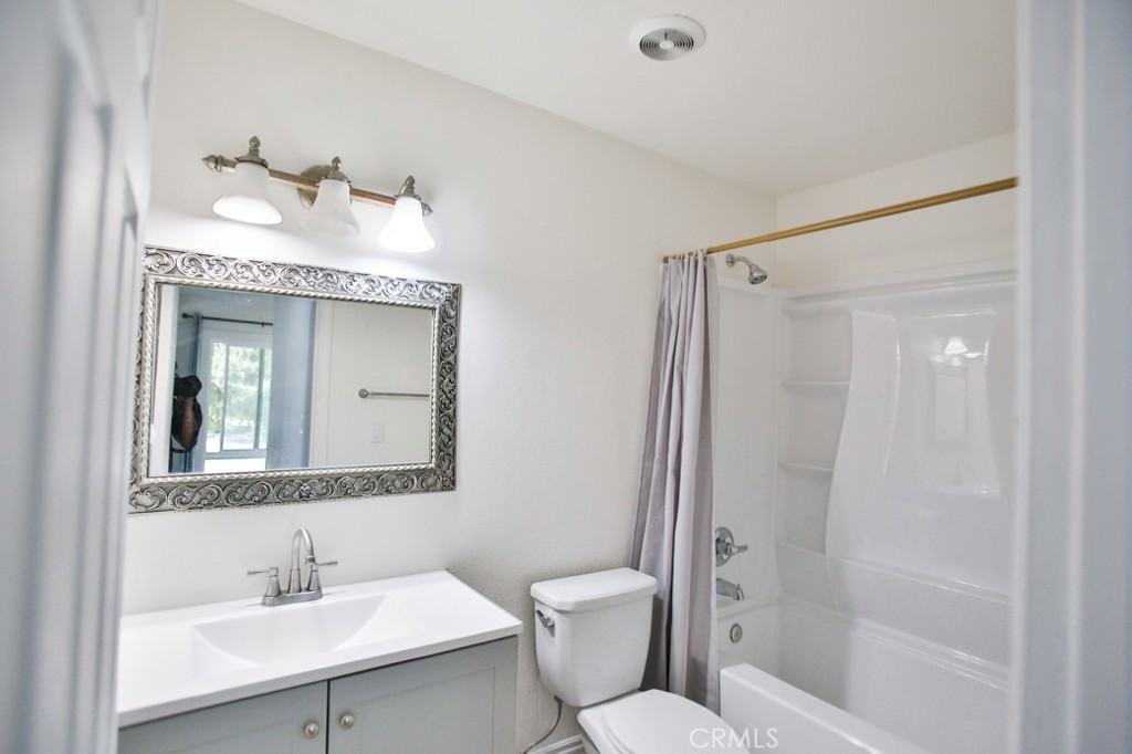 7114 Santa Isabel Cir #7114 - Photo 6 of 10