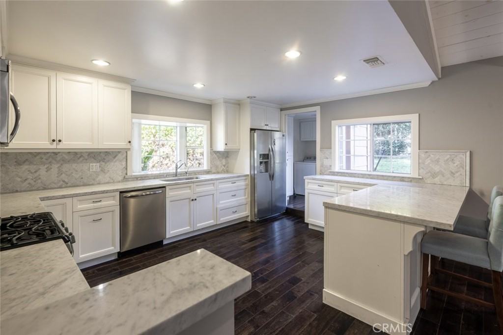 2021 Orchard Ln #2021A - Photo 3 of 19