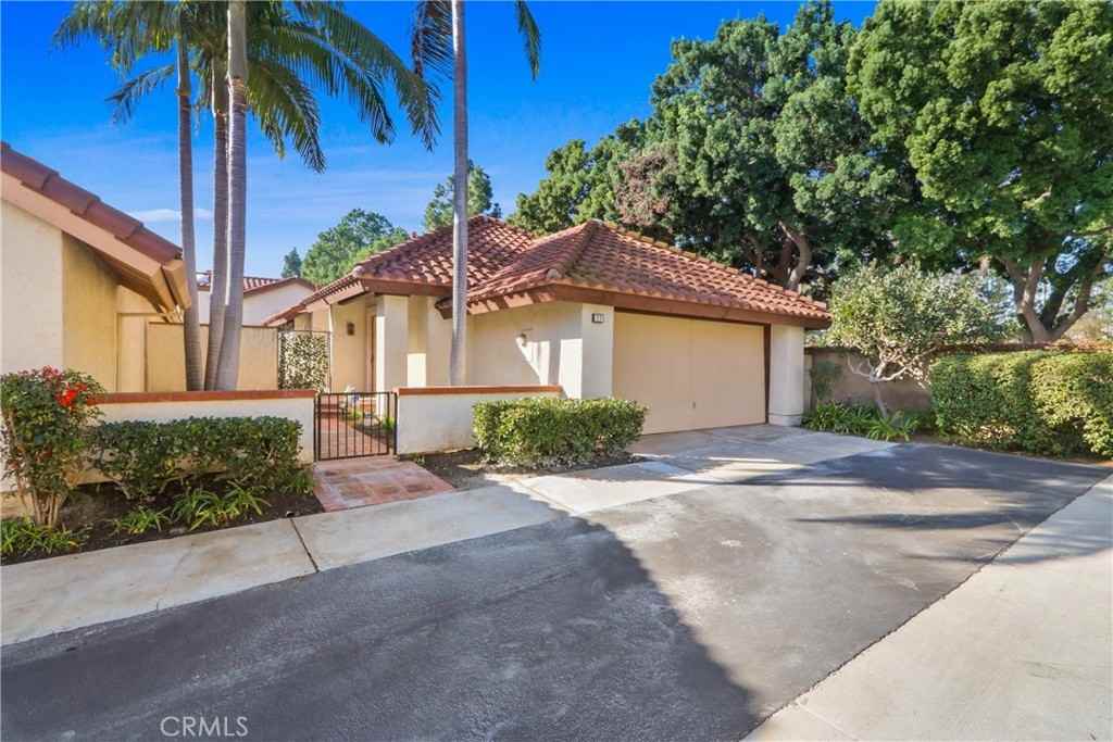 22 Fabriano #22 - Photo 6 of 20