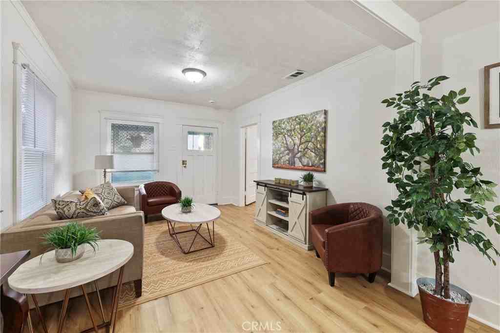 1146 N Loma Vista Dr #1146 - Photo 5 of 16