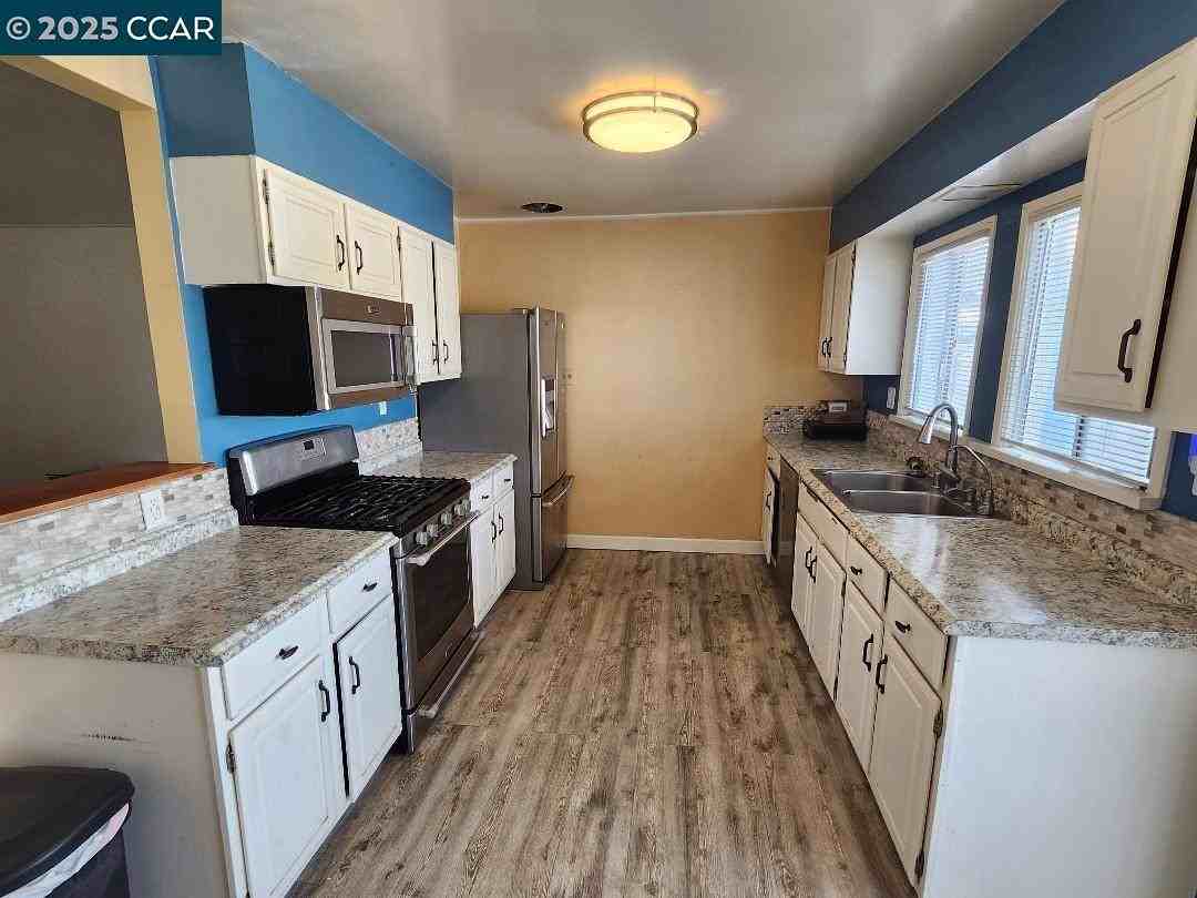 2717 21st St #2717 - Photo 2 of 22