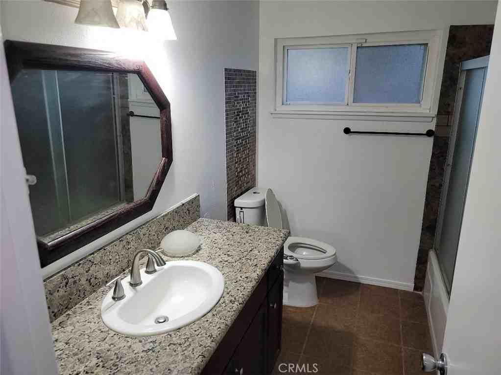 6984 Center St #6984 - Photo 5 of 24