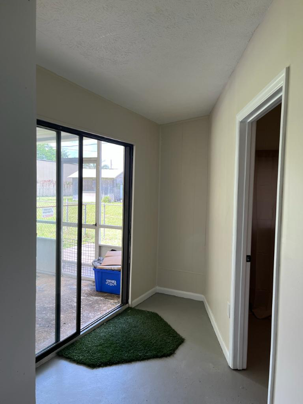 1807 W 4th St - Photo 6 of 13