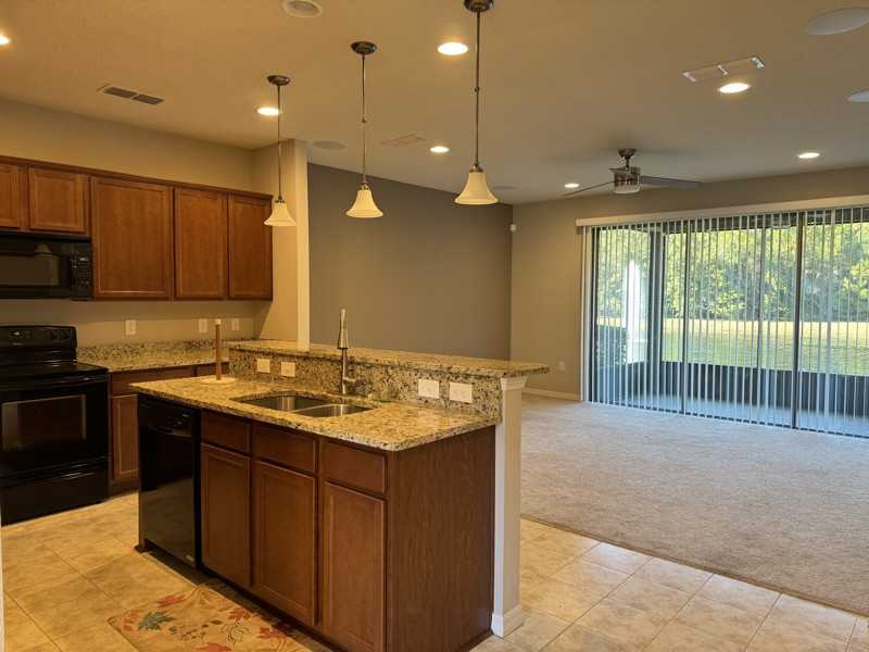 6977 Heatherton Ct - Photo 3 of 19