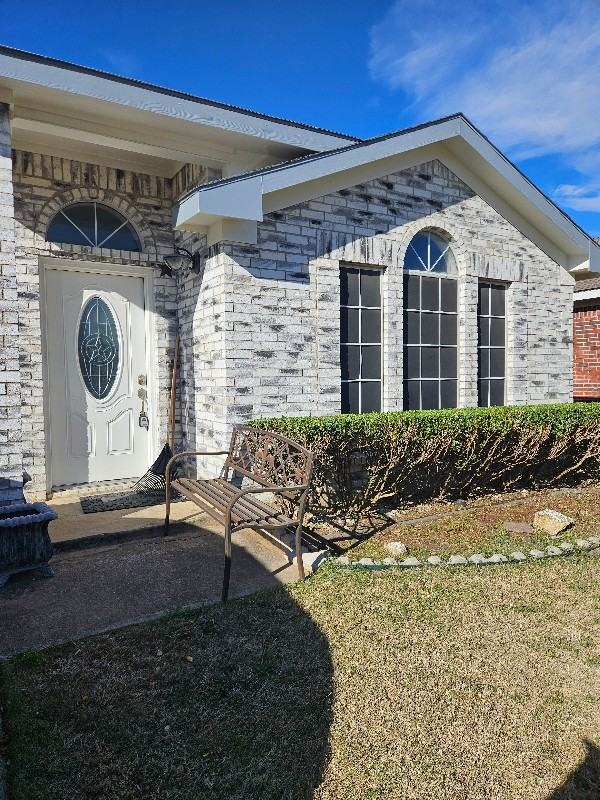 8025 Summer Sun Dr - Photo 2 of 20