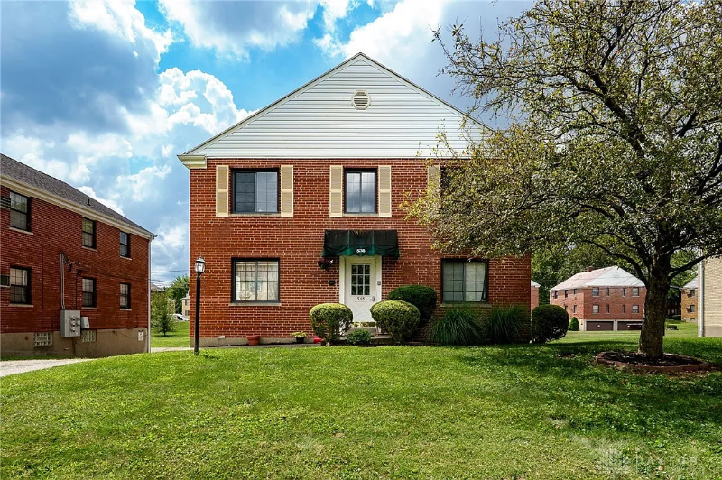 583 Wiltshire Blvd #B - Photo 3 of 11