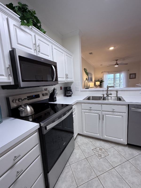 4240 Coquina Harbour Dr #E4 - Photo 4 of 50