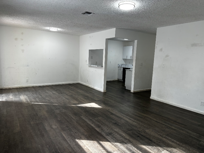 10871 Nw 45th St - Photo 2 of 9