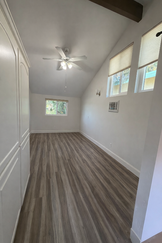 1134 E 5th Ave - Photo 3 of 13