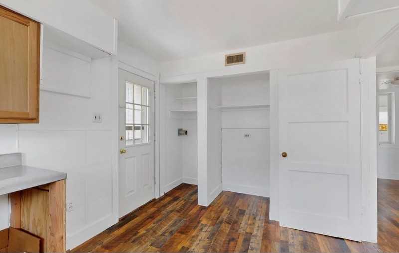 3216 Villa St #A - Photo 7 of 19