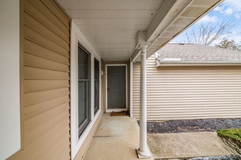 5884 Parkbridge Ln - Photo 5 of 43