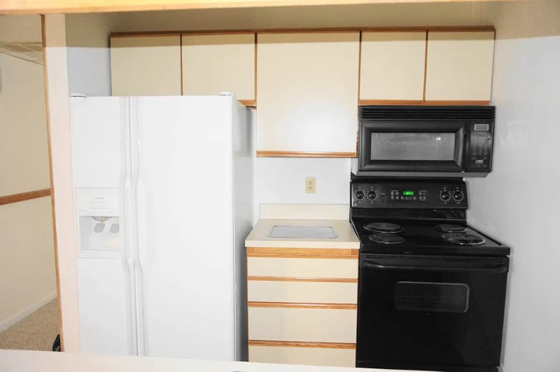 6 Banyan Wood Ct #301 - Photo 7 of 19