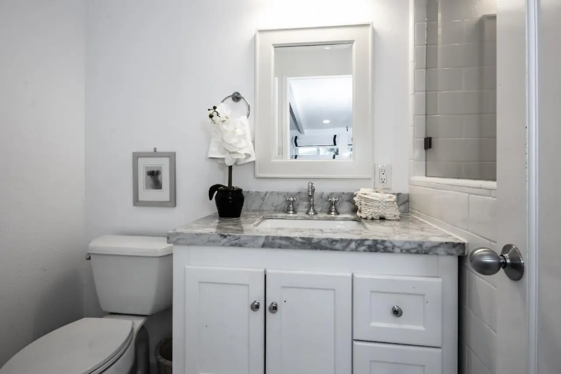 340 Jarvis Ct - Photo 6 of 13