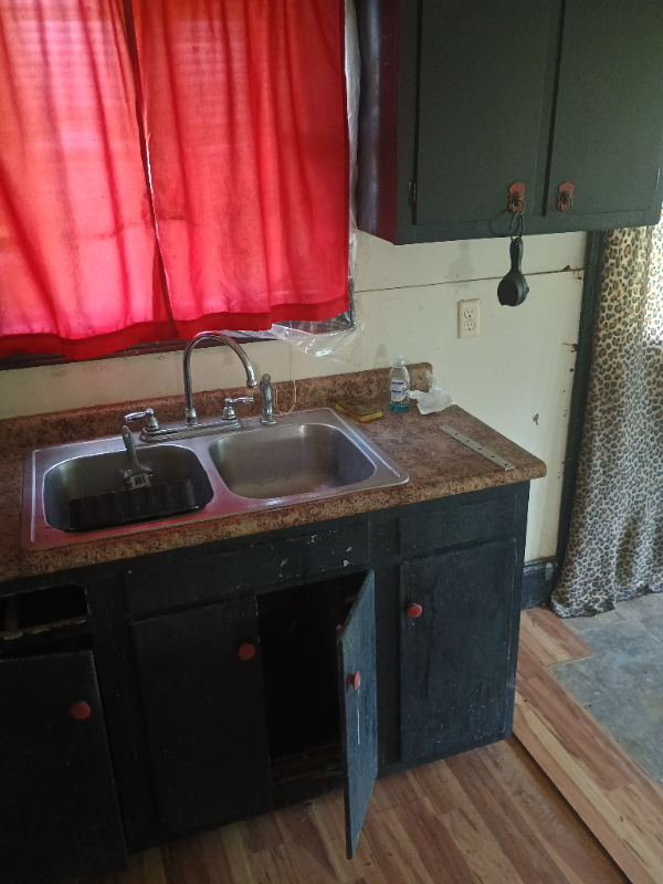 1214 Garfield St - Photo 5 of 12