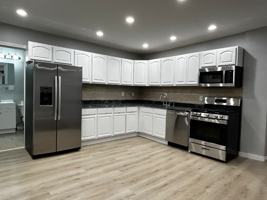 featured image of 82 Congress St #82