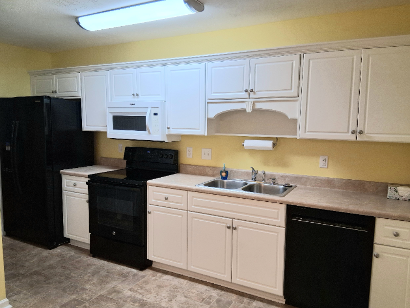 1731 Elizabeth St - Photo 6 of 20