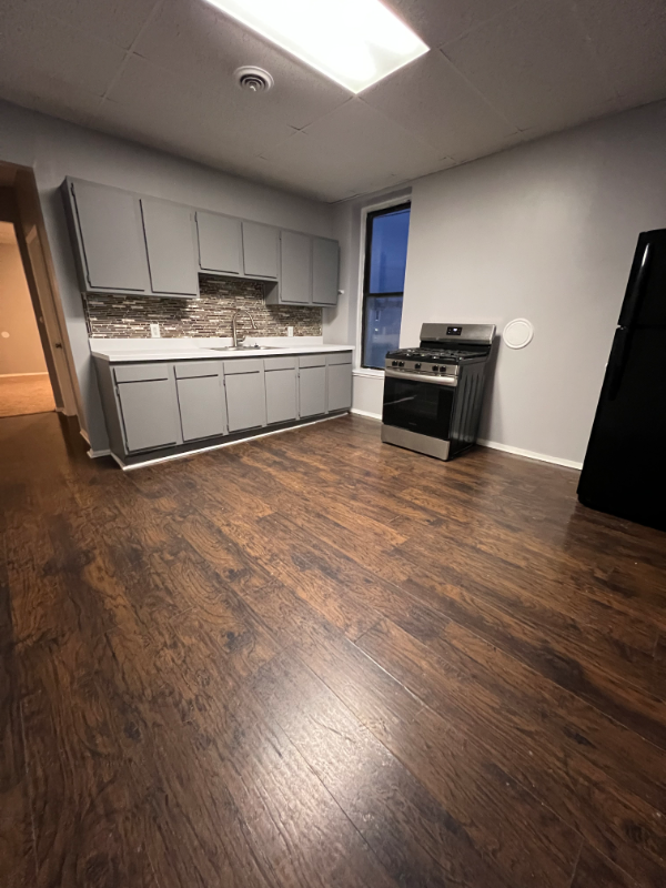 1 Russell Pl #1A - Photo 3 of 20