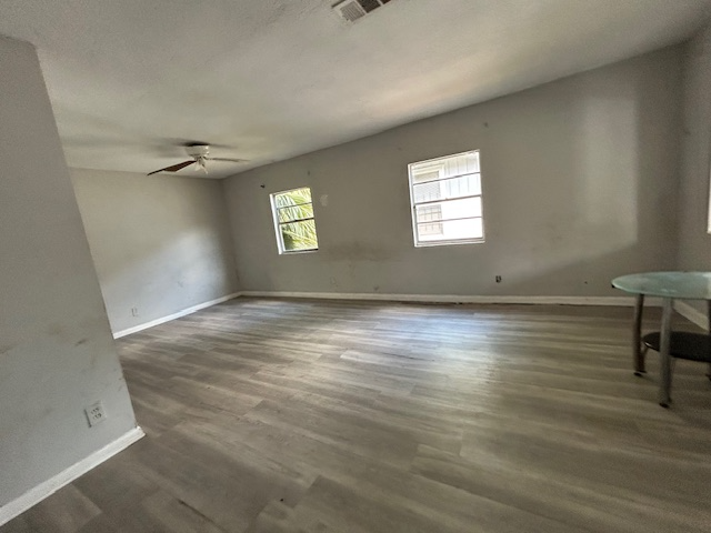 1251 Grothe St - Photo 7 of 19