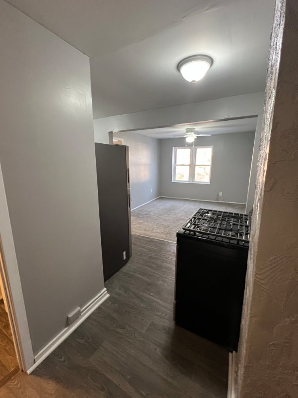 2345 2nd Ave #2G - Photo 7 of 13