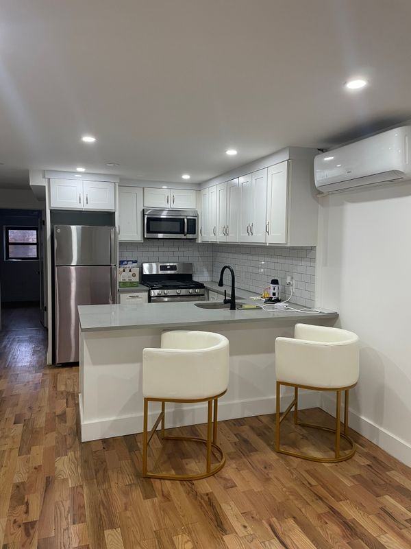 2105 Pacific St ##A - Photo 3 of 7