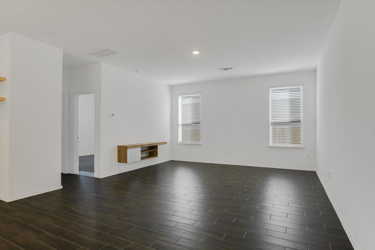 661 Pickrell Loop - Photo 5 of 14