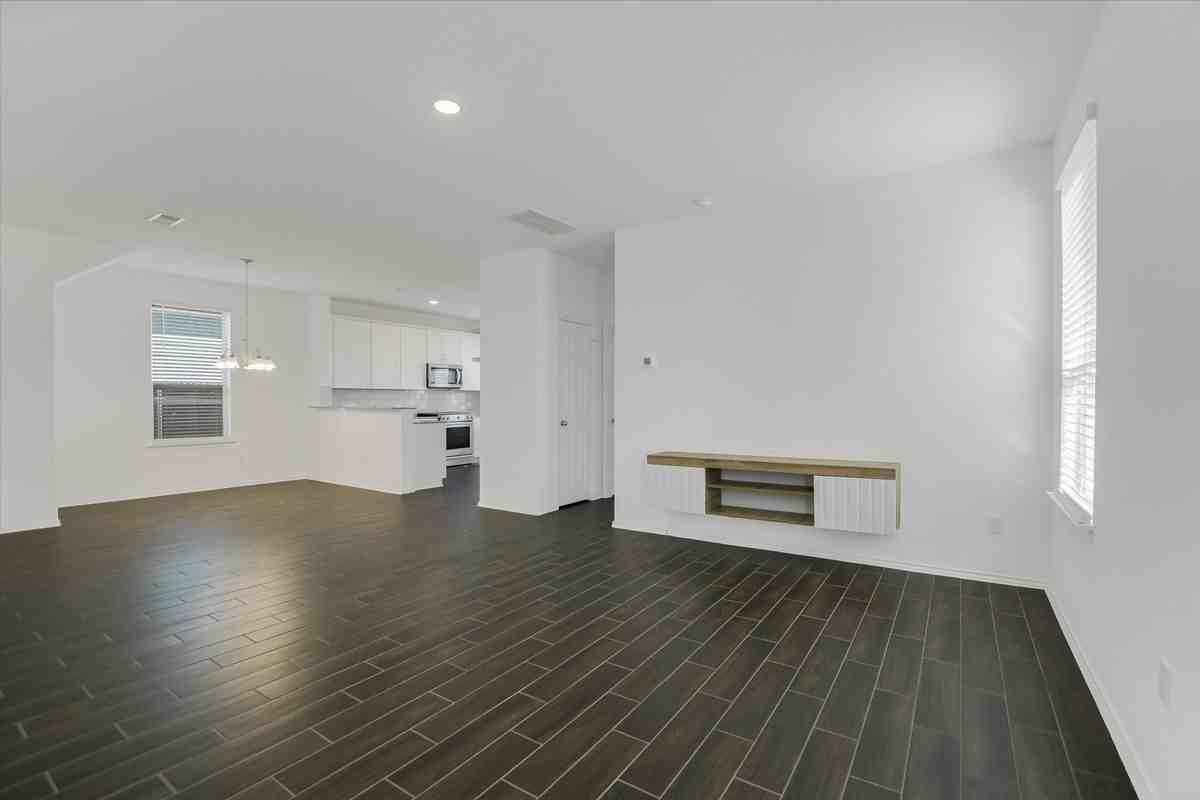 661 Pickrell Loop - Photo 6 of 14