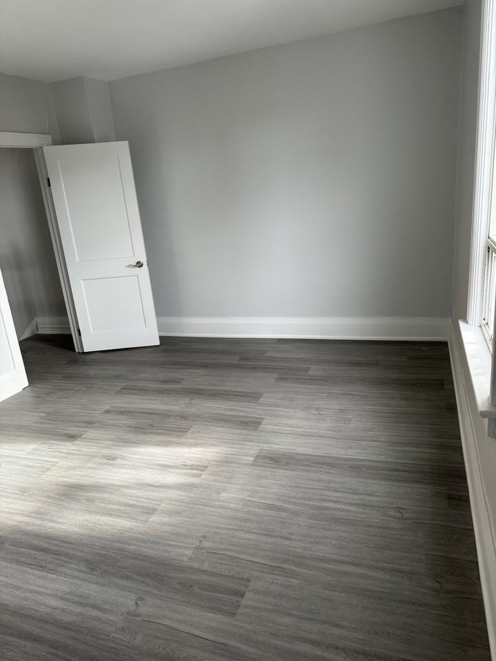 68 Woodington Avenue - Photo 5 of 8