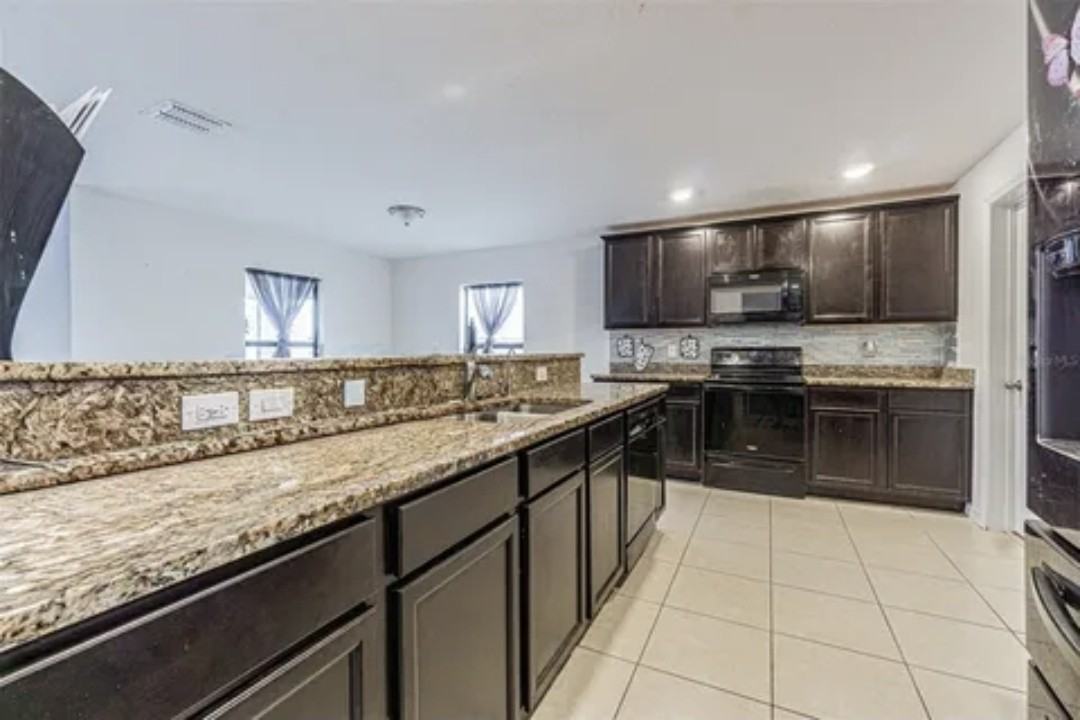 1118 Wynnmere Walk - Photo 5 of 9