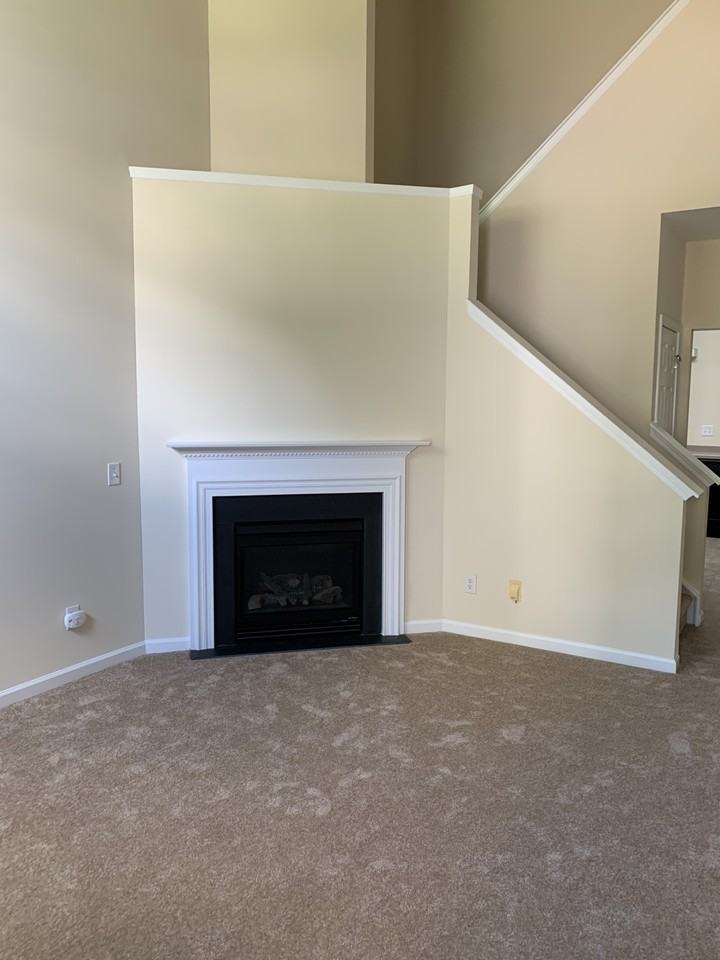 11619 Stockdale Ct #11619 - Photo 3 of 28