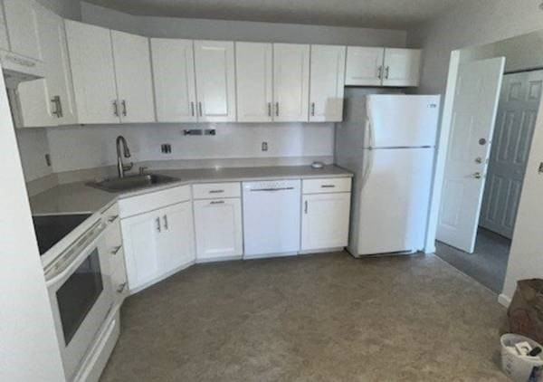 131 Coolidge Ave #122 - Photo 2 of 11