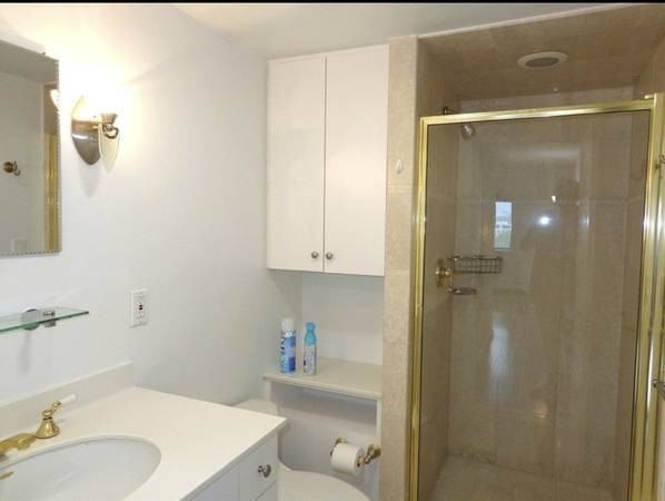 131 Coolidge Ave #122 - Photo 5 of 11