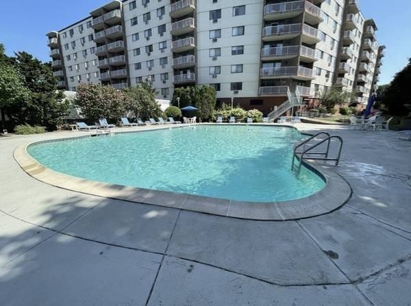 131 Coolidge Ave #122 - Photo 7 of 11