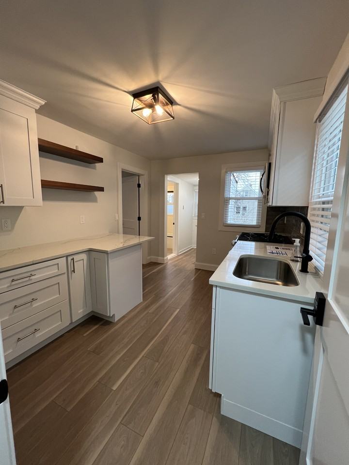 85 Edgar St #2ndFL - Photo 2 of 10