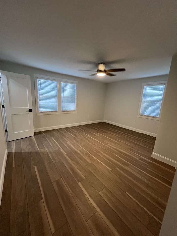 85 Edgar St #2ndFL - Photo 5 of 10