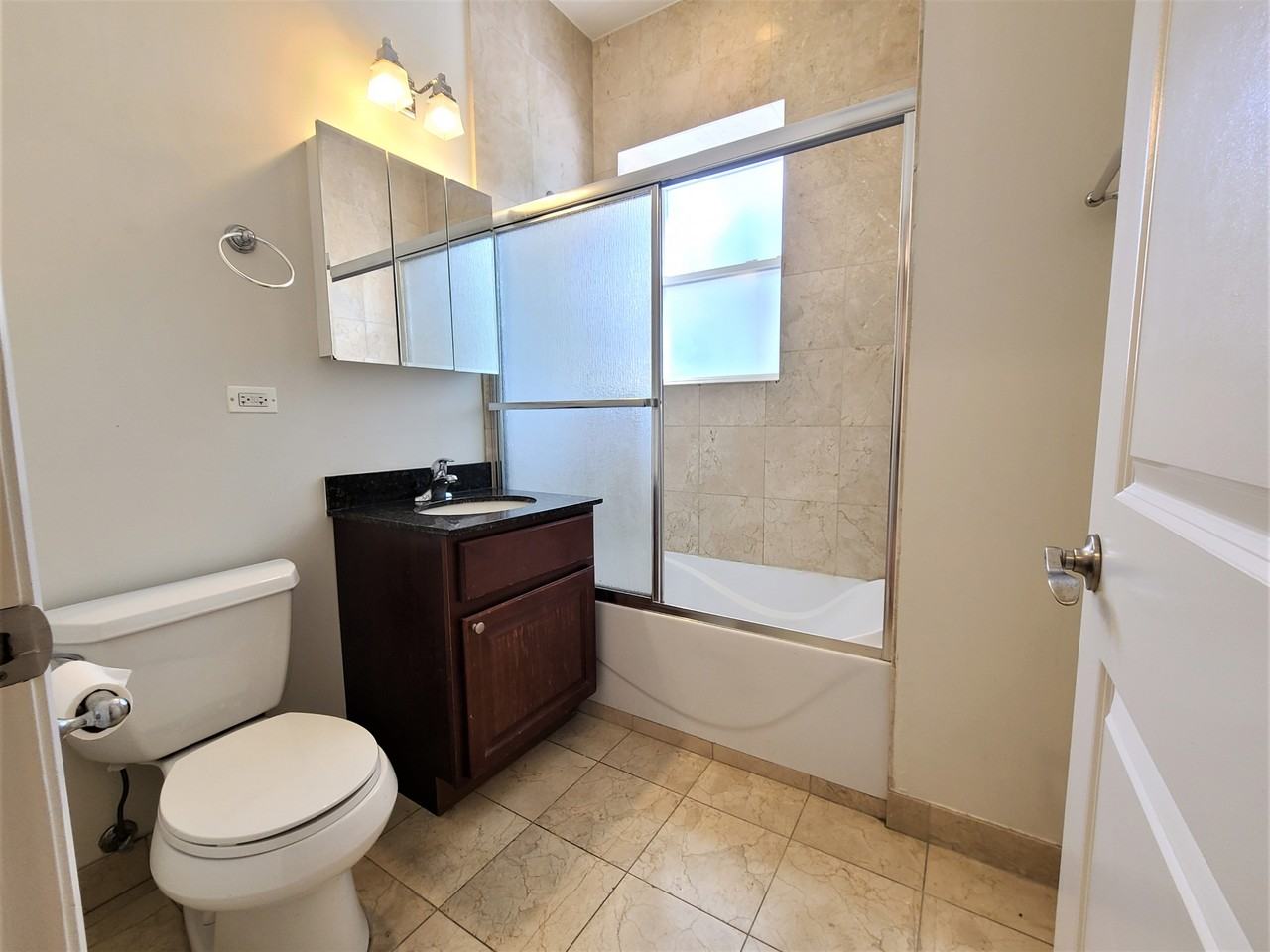 3335 N Halsted St #2 - Photo 3 of 10